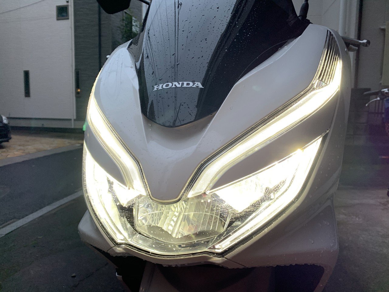ホンダ Pcxの魅力を徹底解剖 Neoriders Project Note ホンダ Pcxの魅力を徹底解剖 Neoriders Project Note