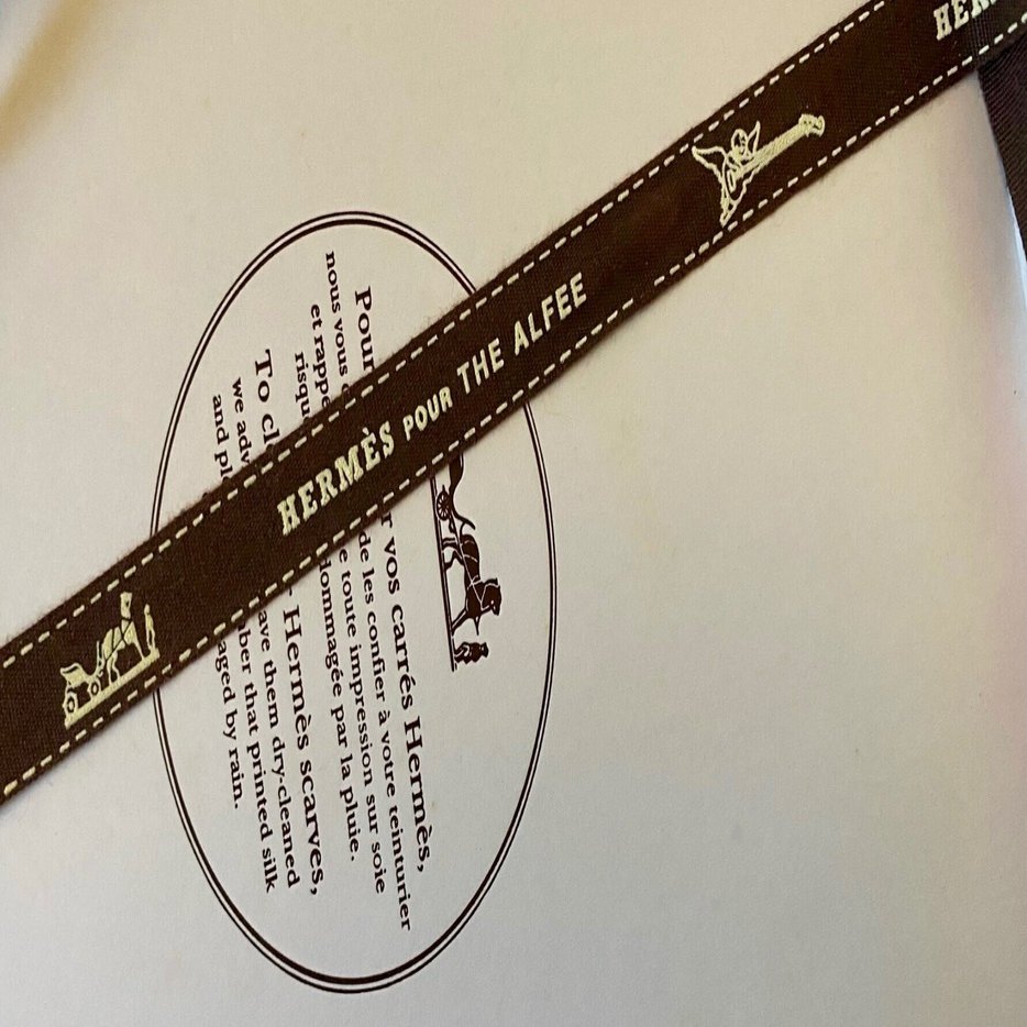 ギターになったエルメス♪｜伊藤ミユキ