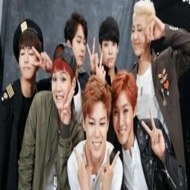BTS 2014 LIVE TRILOGYEPISODE Ⅱ: THE RED BULLET ポスター