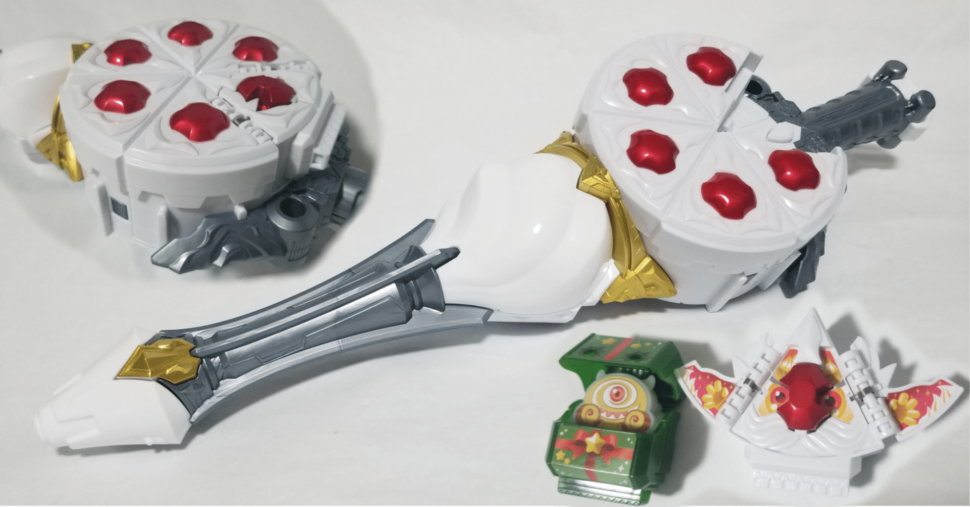 DXガヴホイッピアはケーキングゴチゾウの抱き合わせなのか？【仮面