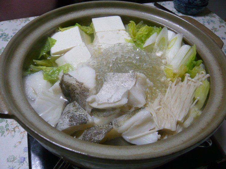 今日の晩御飯はタラちり鍋！！〆はもちろん雑炊でヽ(^o^)丿