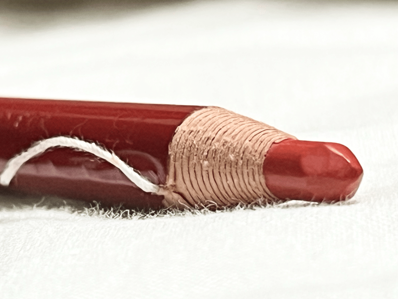 ダーマトグラフで引いた線が好きと彼女が言った｜J