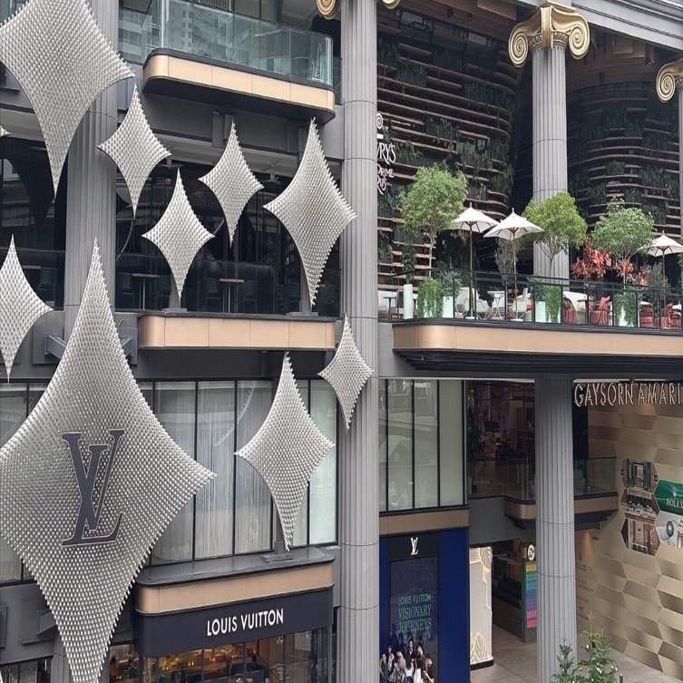 11月29日：バンコク3日目 ルイ・ヴィトン エキシビション・カフェ｜凪