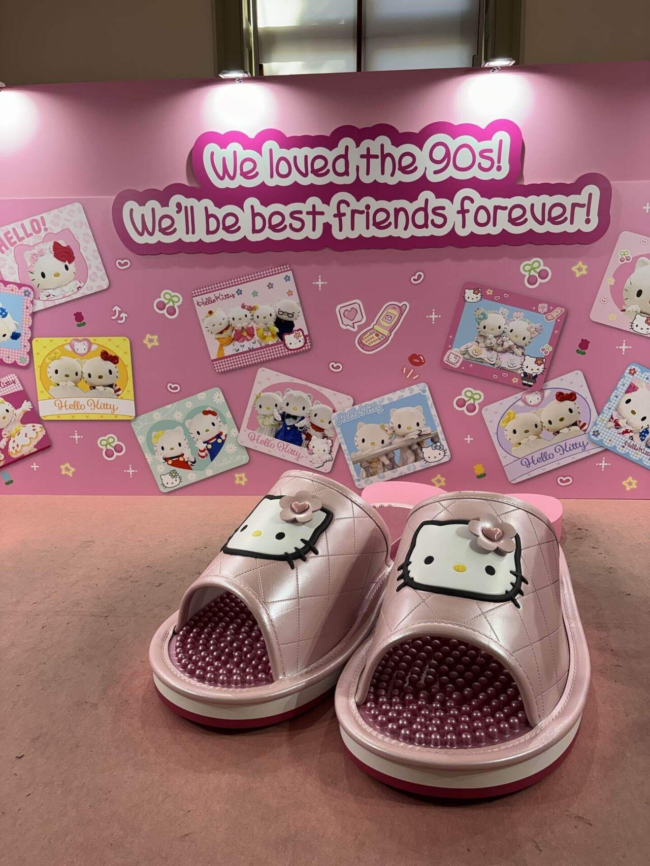 Hello Kitty展 －わたしが変わるとキティも変わる