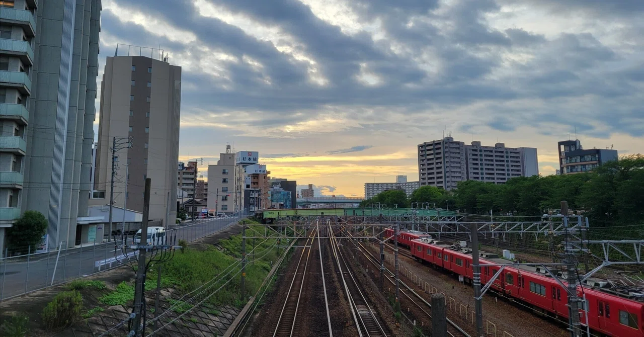 Creative Short Story: The City Without Mirrors (Part 2)｜マギィ