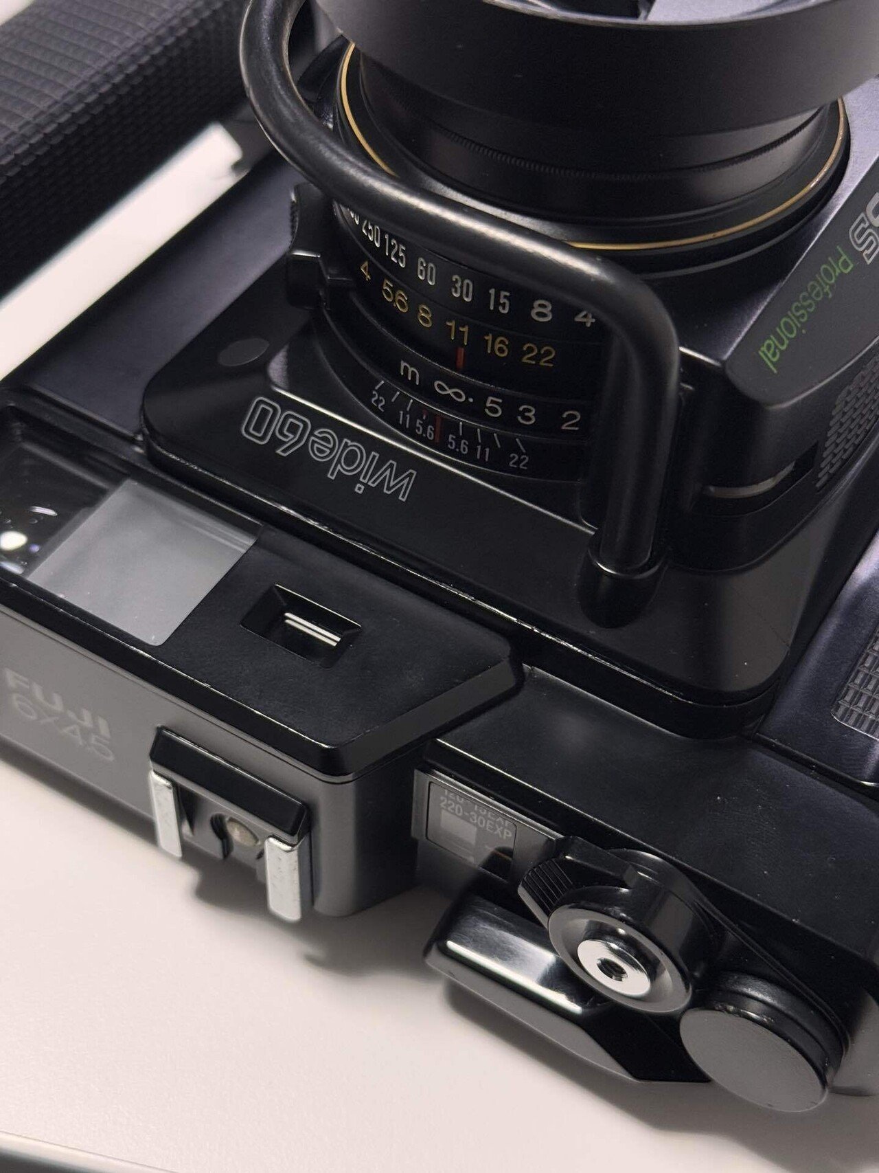 FUJI GS645S Professionalについて色々(作例あり)|よろ FUJI GS645S Professionalについて色々(作例あり)|よろ