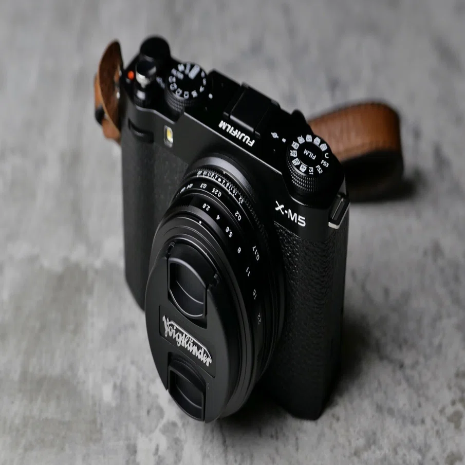 X-M5 + COLOR-SKOPAR 18mm F2.8｜Kenichi Masuo