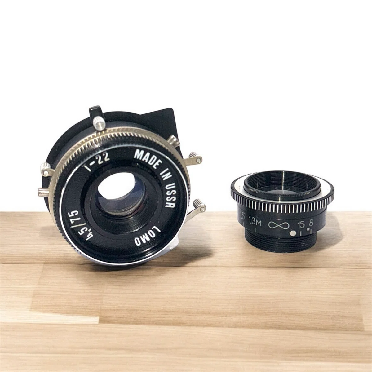 Old Lens : ロシア製二眼レフカメラ Lubitel 166 T-22｜Yoshiki77