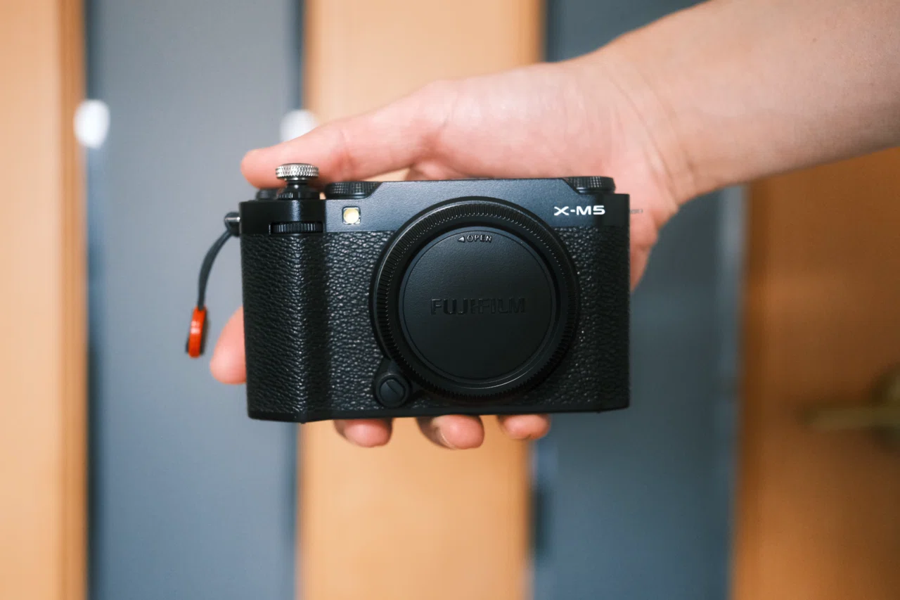 X-M5レビュー この小ささは癖になる｜H_HIROYA