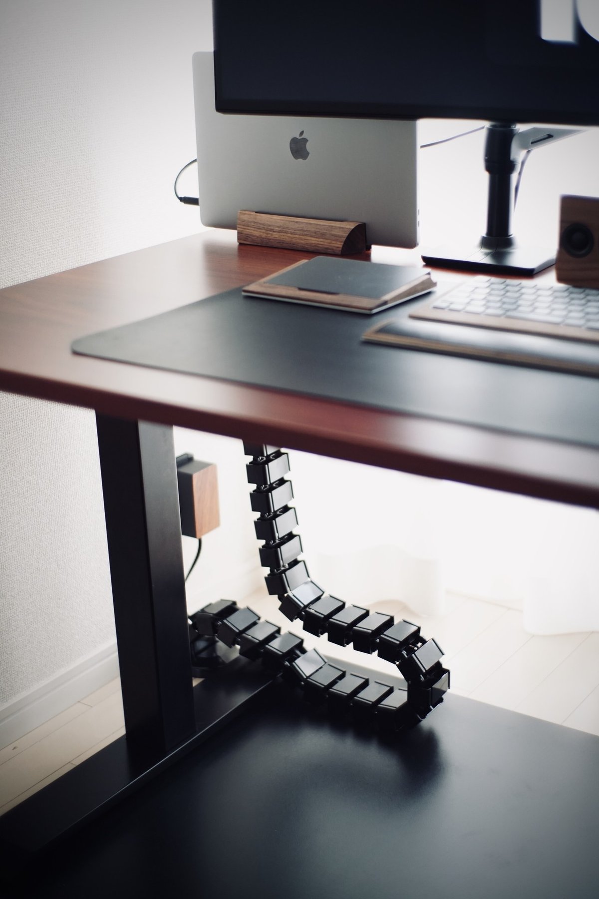 PREDUCTS DESK - GROVE ケーブルホルダー付き（finpad Ag1