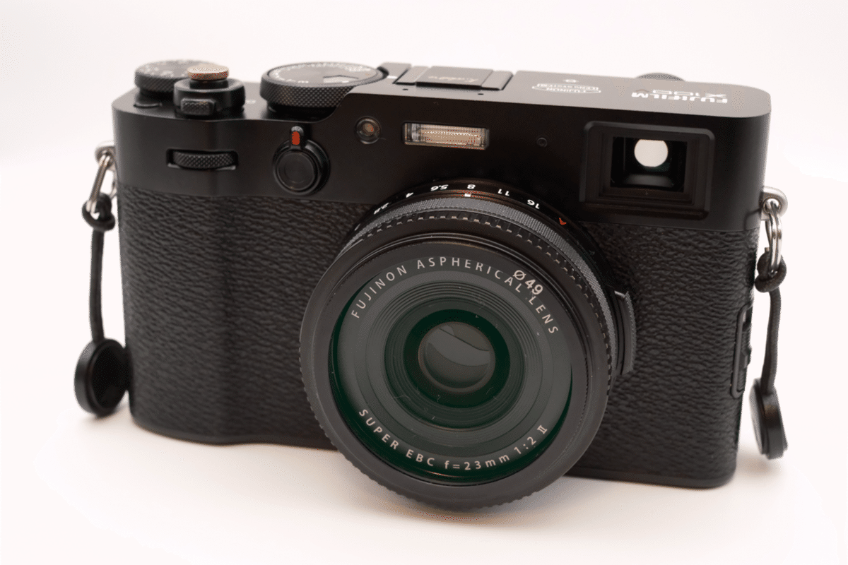 Fujifilm X100Ⅵ 本体　社外フード　レンズフィルター付き X100VIにレトロな見た目のレンズフードを付けてみた話｜KuroBox