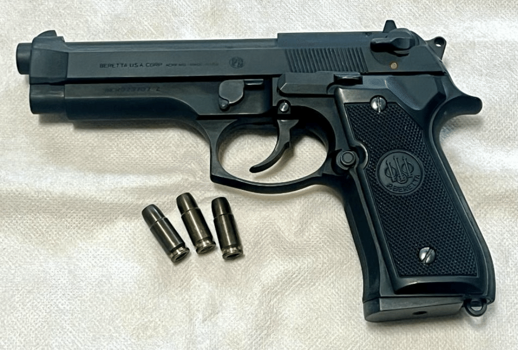 ベレッタ92F・マルシンHWモデルガン・US刻印・スライドストップ不調 コレクションをメルカリへ ~8~ マルシン製 ベレッタM92F HW