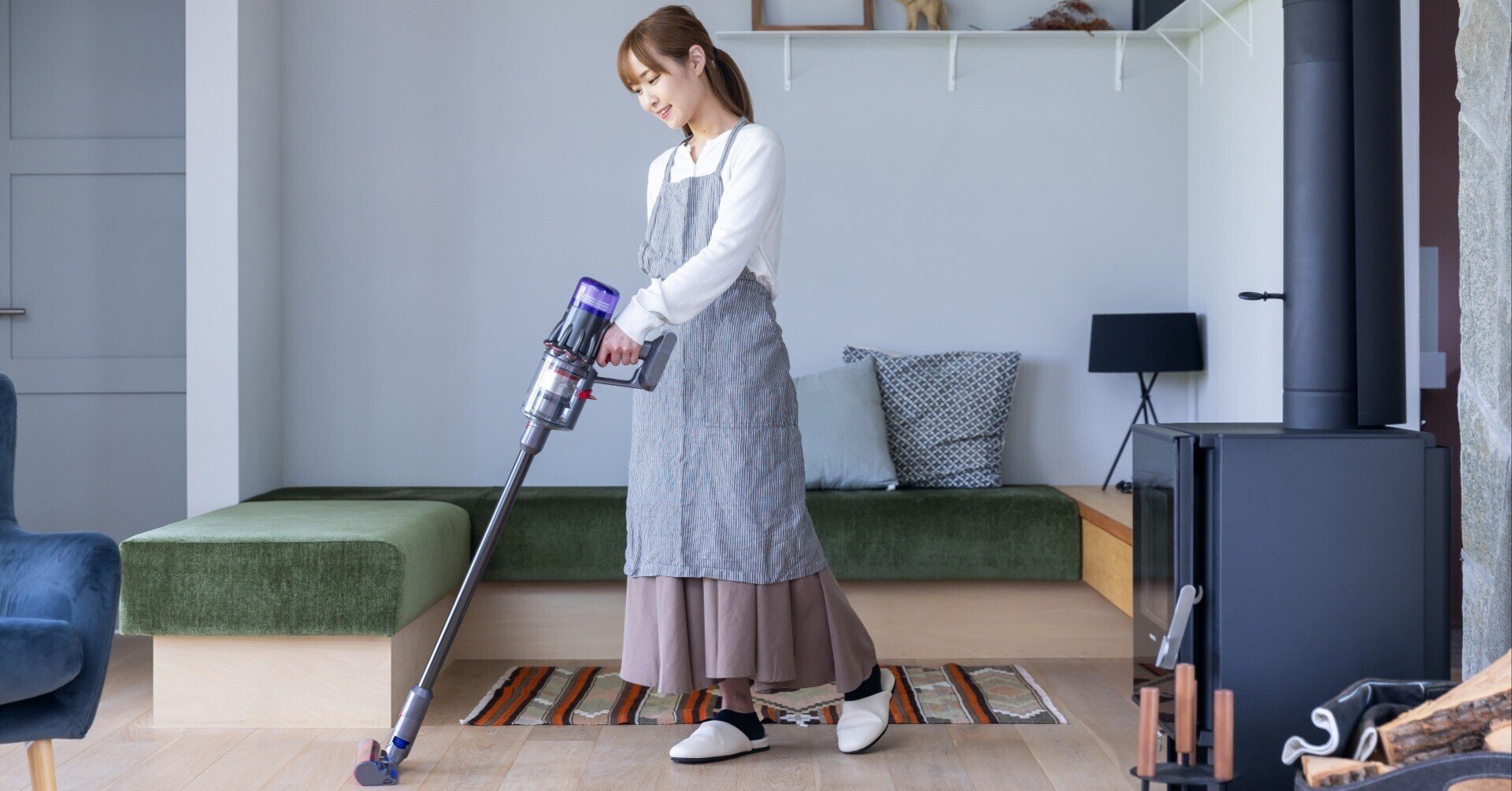 26000pa超強力吸引 サイクロン式 コードレス掃除機 壁掛け収納