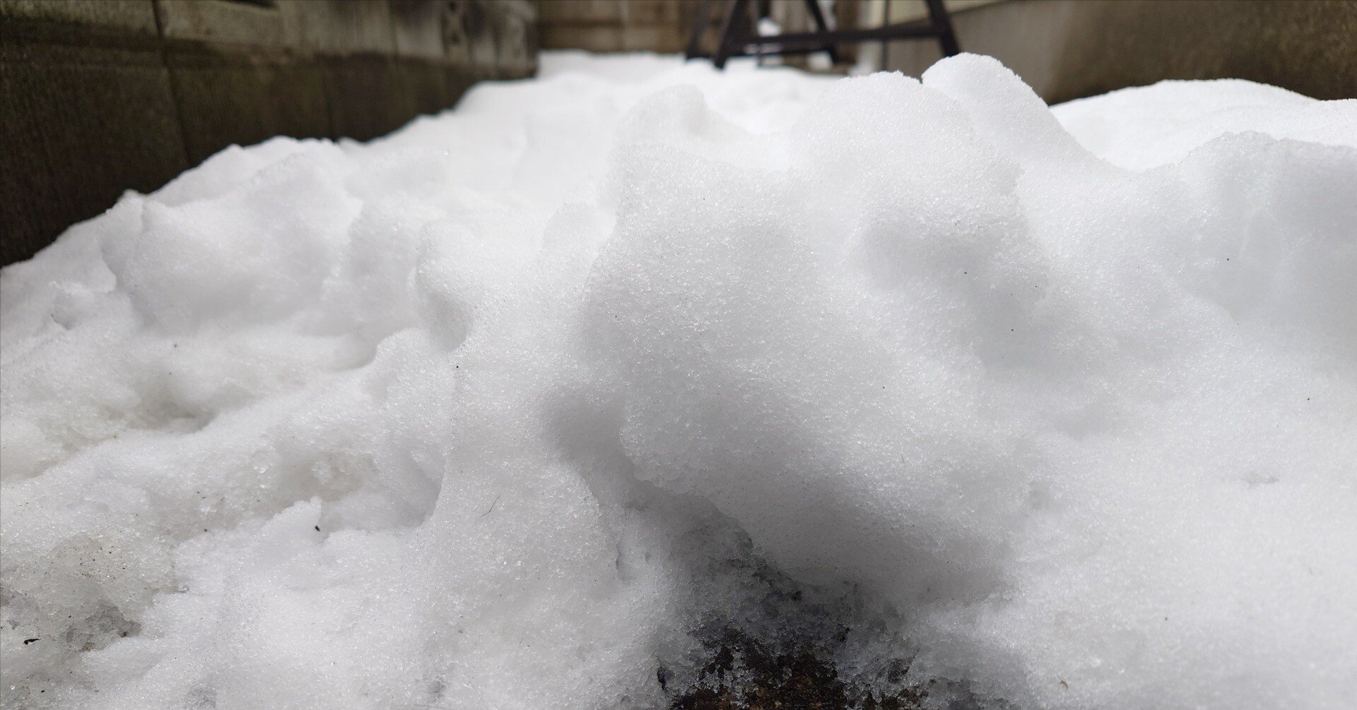 雪降る日 一面銀世界が訪れる過酷な冬の始まり｜緋奈凛