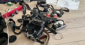 カメラ女子に❤️FM10❤️24-40mmF2.8付❤️ニコン最後のMFフィルムカメラ ニコン最後のMF一眼レフカメラ「FM10」