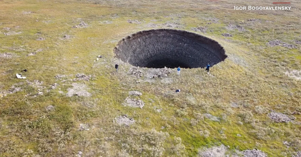 Exploding craters in Siberia｜Ռոշանակ (Roshanak, 𐎼𐎧𐏁𐎴)