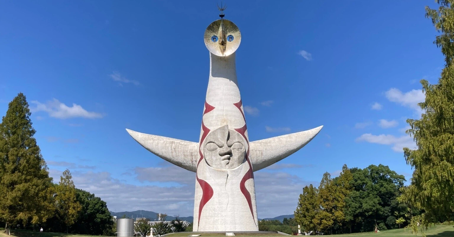 未来の国宝〈太陽の塔〉内部見学 作者は岡本太郎 EXPO'70→EXPO2025|a.n 未来の国宝〈太陽の塔〉内部見学 作者は岡本太郎 EXPO'70→EXPO2025|a.n