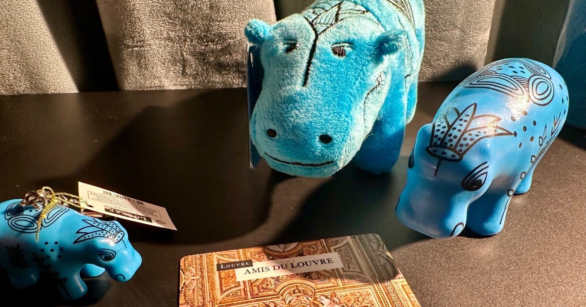 青いカバ ルーブル美術館 パリPARIS フランス FRANCE エジプト