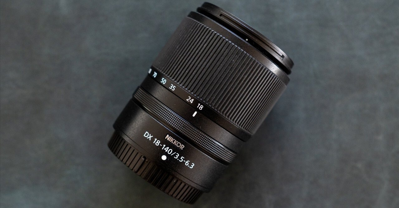 小型便利ズーム-NIKKOR Z DX 18-140mm f/3.5-6.3 VR｜ftomo_camera