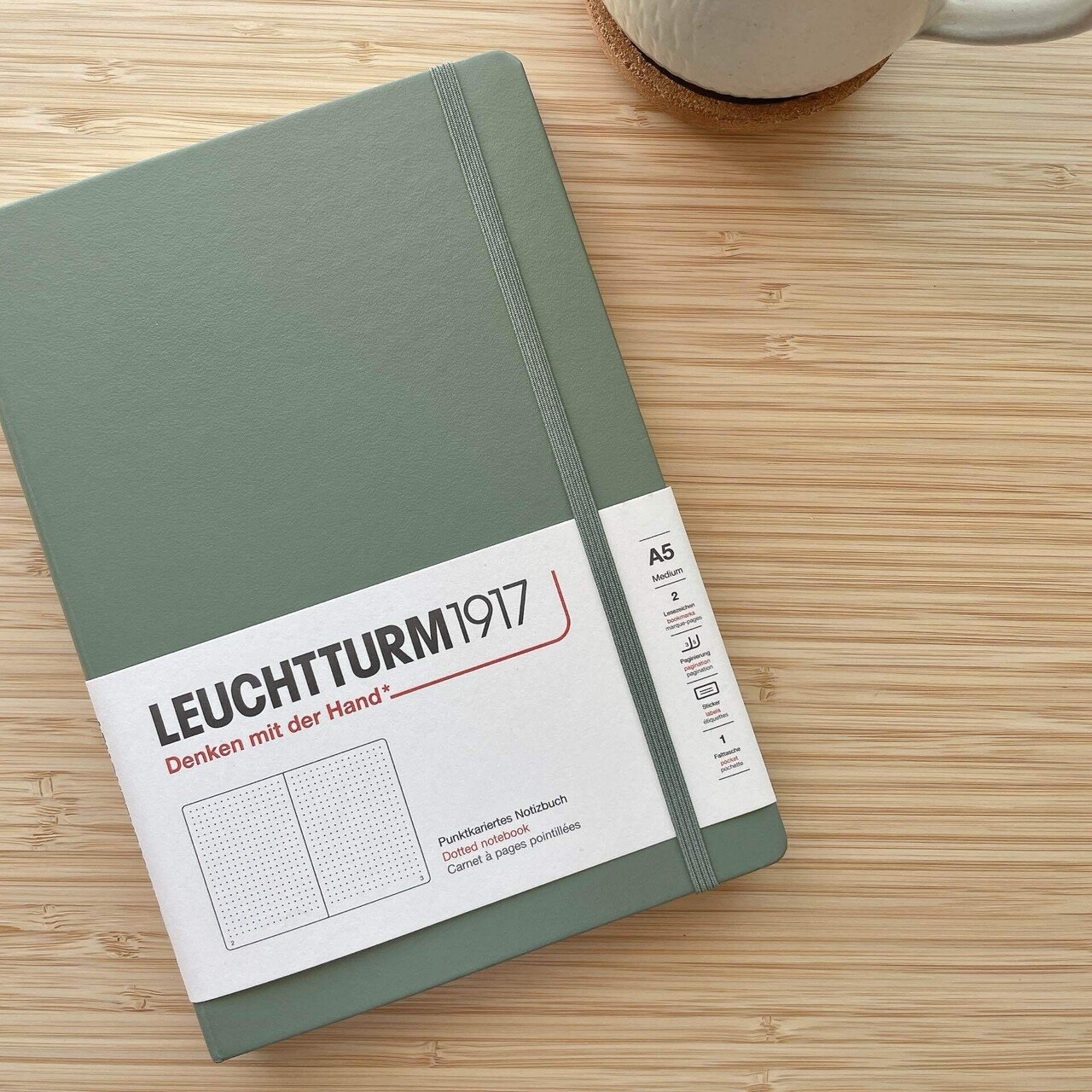 ⭐️新品⭐️LEUCHTTURM 1917 A5ノート Amazon.co.jp: ロイヒトトゥルム ノート A5 横罫 ブラック