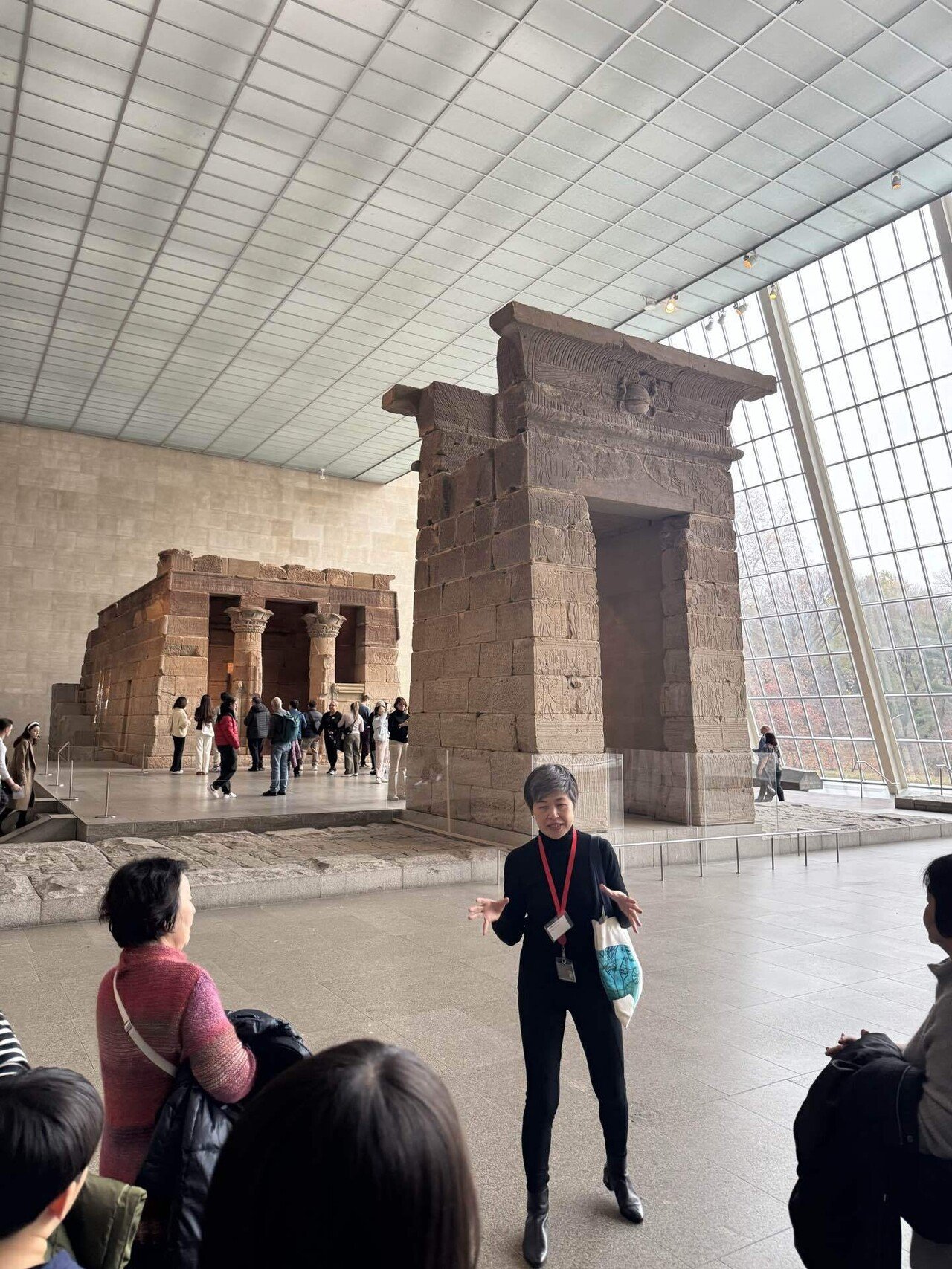 ニューヨークで毎日困ってます】メトロポリタン美術館のツリーと日本語