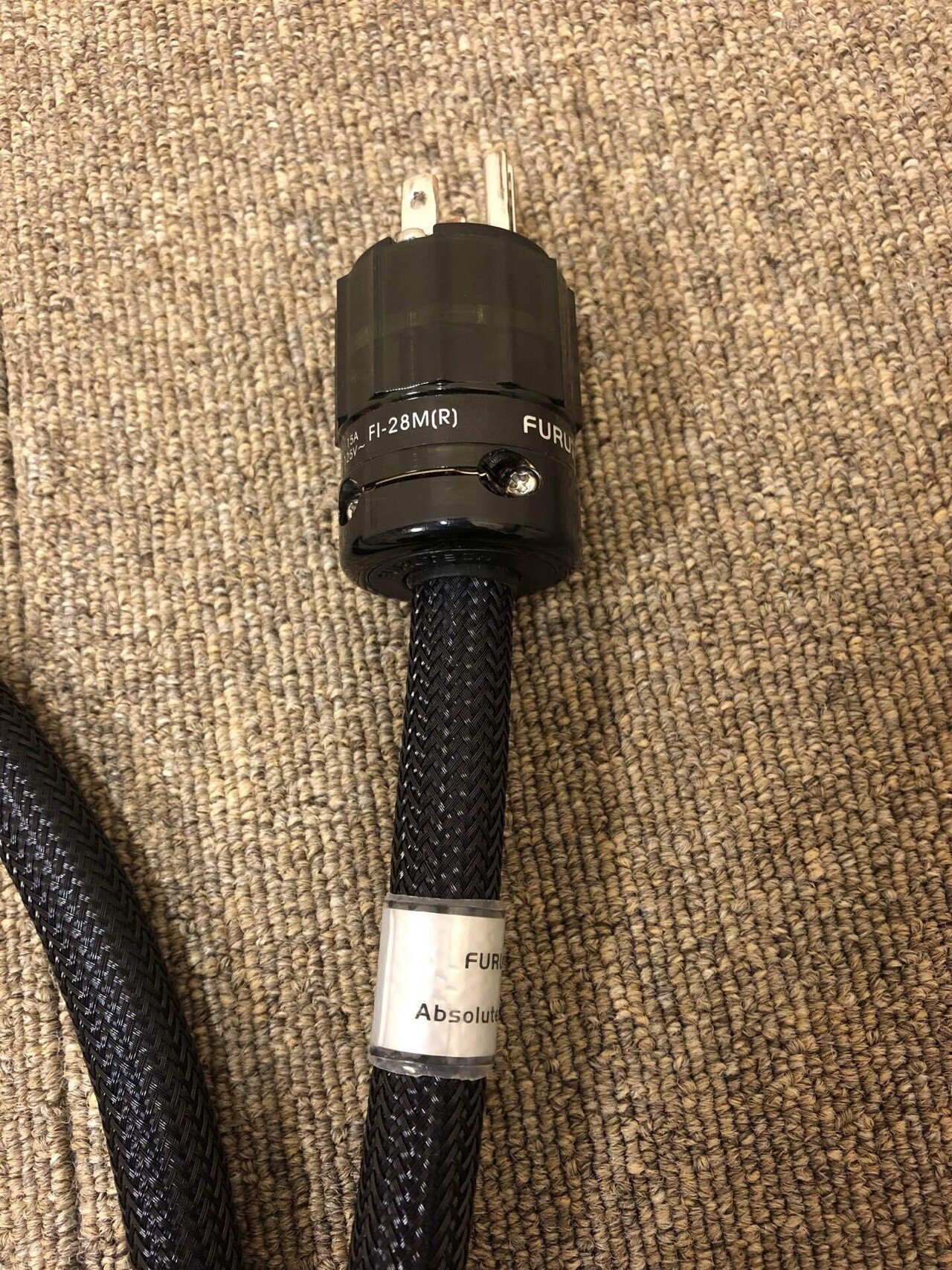 見た目も良いし音も取り回しも良い! オーディオグレード電源 見た目も良いし音も取り回しも良い! オーディオグレード電源