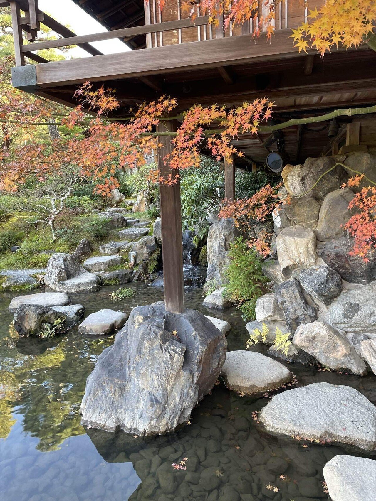 紅葉の對龍山荘庭園を巡る - 錦光山和雄の「粟田焼＆京薩摩」Blog