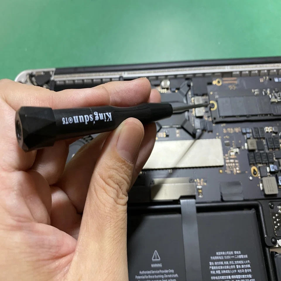 備忘録＆お役立ち》MacBook Pro (Retina, 13-inch, Early 2015) の内蔵 