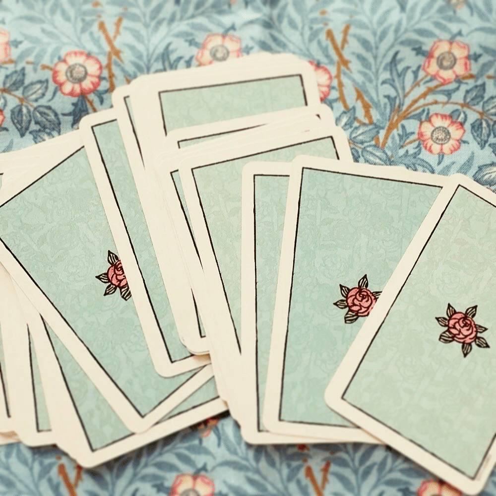 レトロでキュート✨初期コンピュータグラフィックスのルノルマンカード