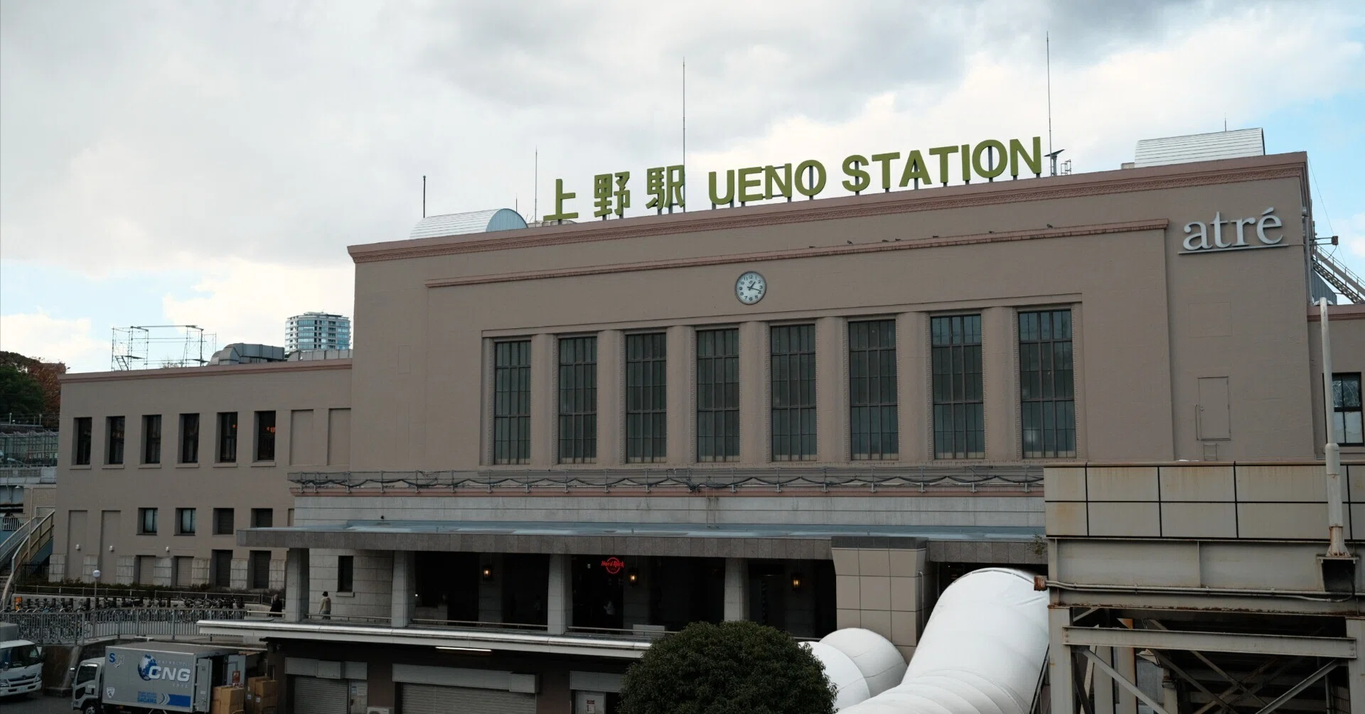X-E4で上野駅周辺をスナップ#115_2412｜(´・ω・｀)