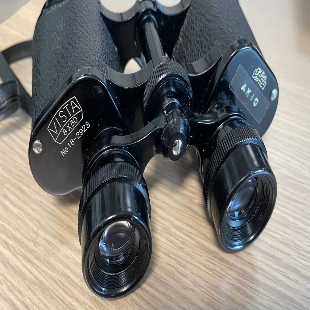 OKAYA Optic VISTA 8x30双眼鏡｜Akio van der Meer