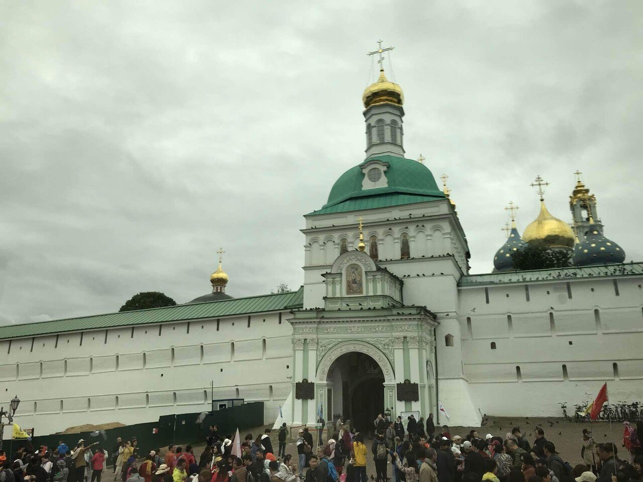 玉ねぎ型の屋根が織りなすロシア教会の幻想的な世界（2019年8月