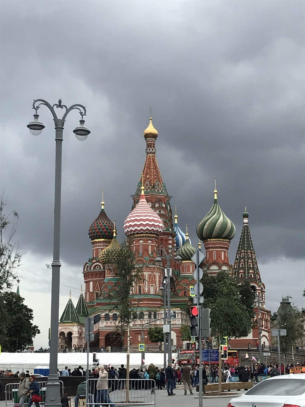 玉ねぎ型の屋根が織りなすロシア教会の幻想的な世界（2019年8月