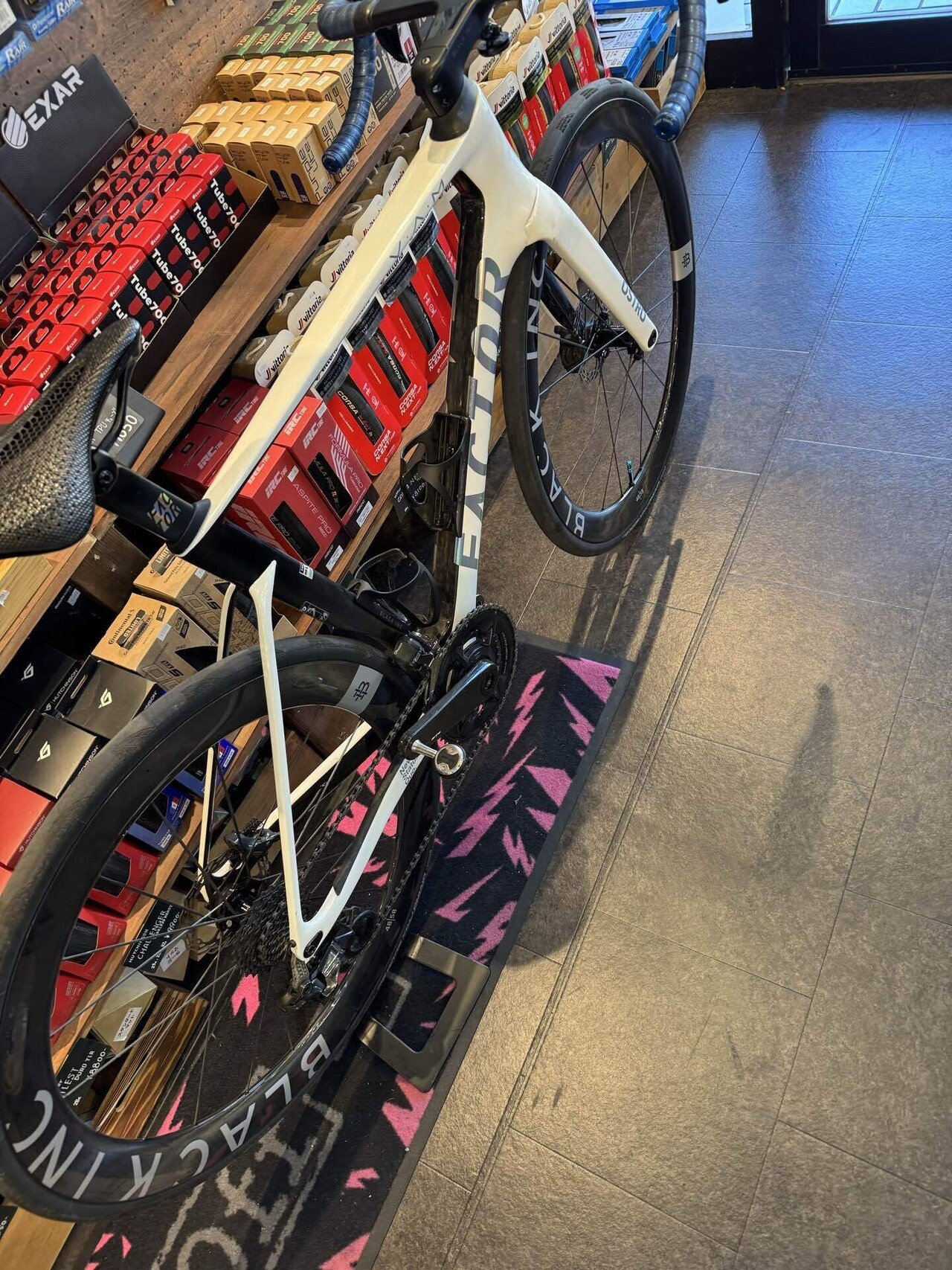 BLACK INC 48/58 ファーストインプレッション｜いもひろし