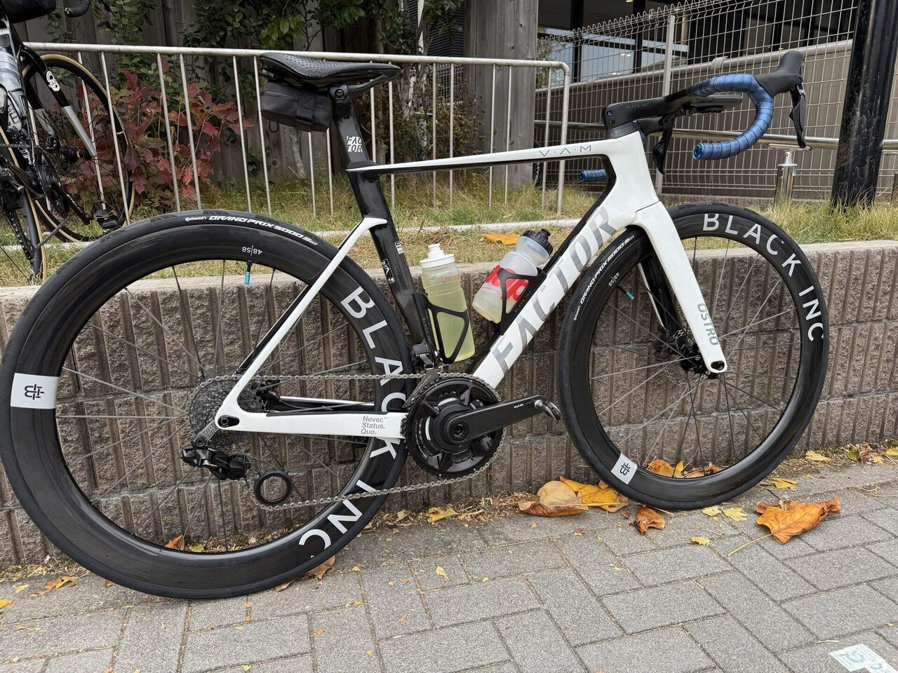 BLACK INC 48/58 ファーストインプレッション｜いもひろし