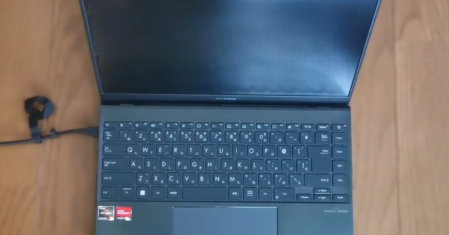 一部不具合有ASUS ZENBOOK UX31A-R5128エイスースゼンブック 超薄型Ultrabook PCのASUS ZENBOOK UX31A-R5128を買ってみた！ - ShopDD