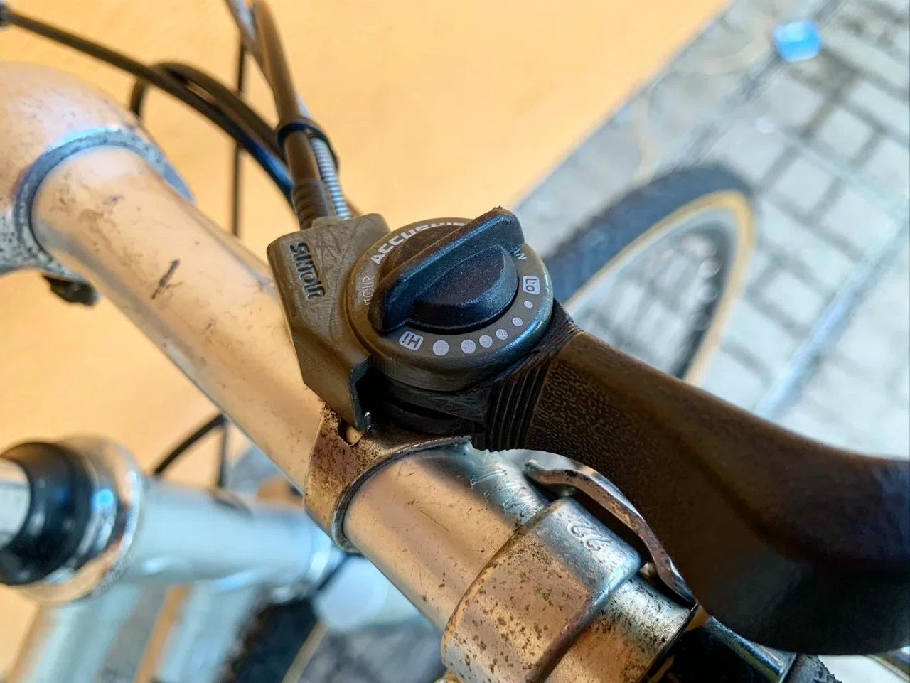 僕の自転車2台目 BRIDGESTONE GRANTECH TRAVZONE｜むと
