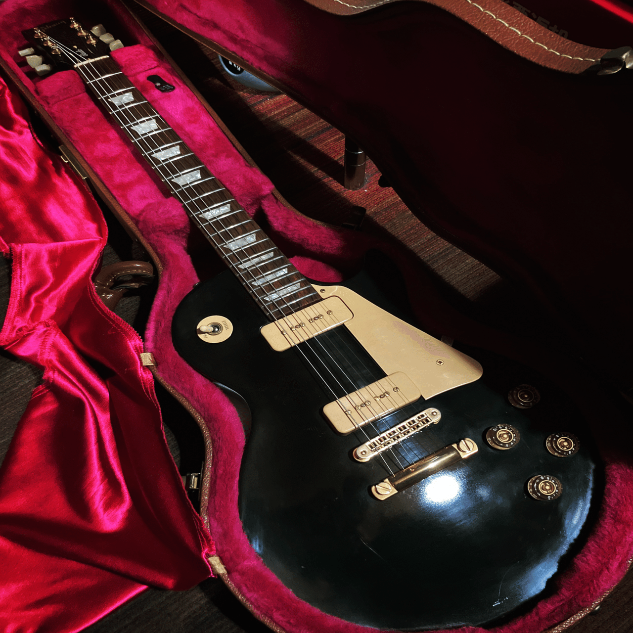 ギター Gibson Les Paul Studio Gem 買って良かった物2024。｜横山和明