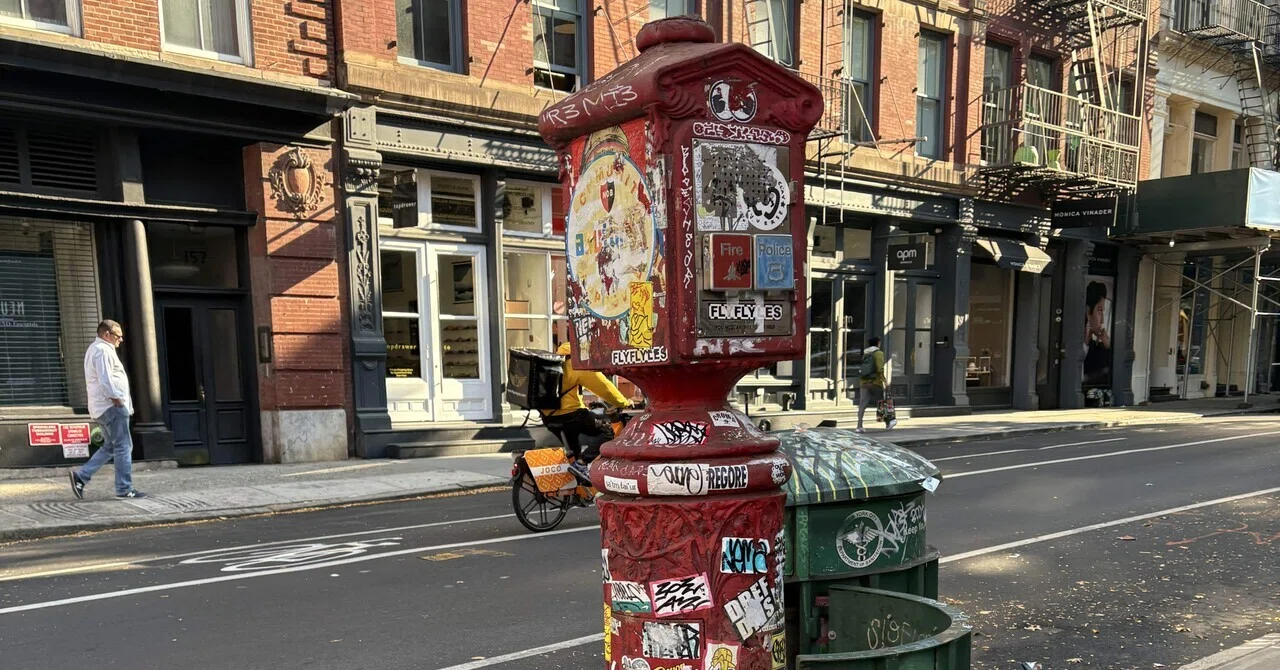 NY・LA】街中のステッカーを観察してみる｜うみ