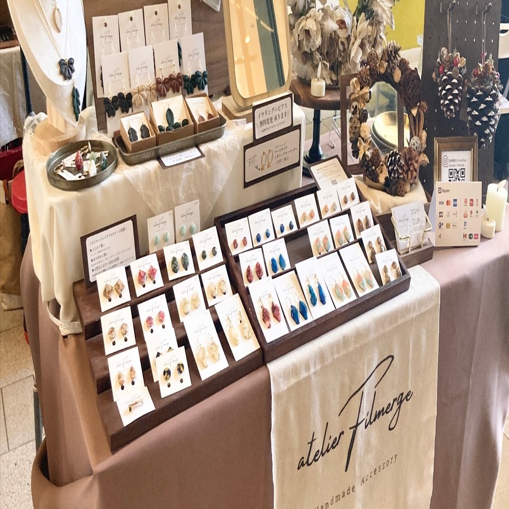 ⚠️ハンドメイド作家様作品　4点まとめ売り 駆け出しアクセサリー作家。一日間の出展を活かして挑む二日目の話