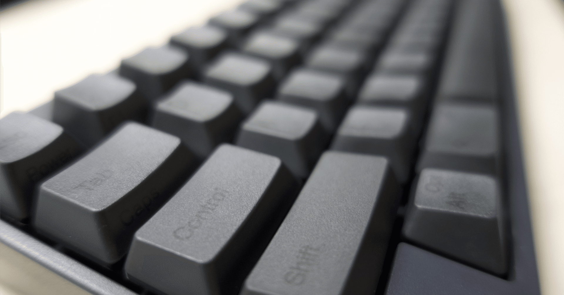 Lofree Flow Black ブラック 黒　静音化　HHKB 化 Lofree flow liteがHHKBより良かった話｜Daytudy