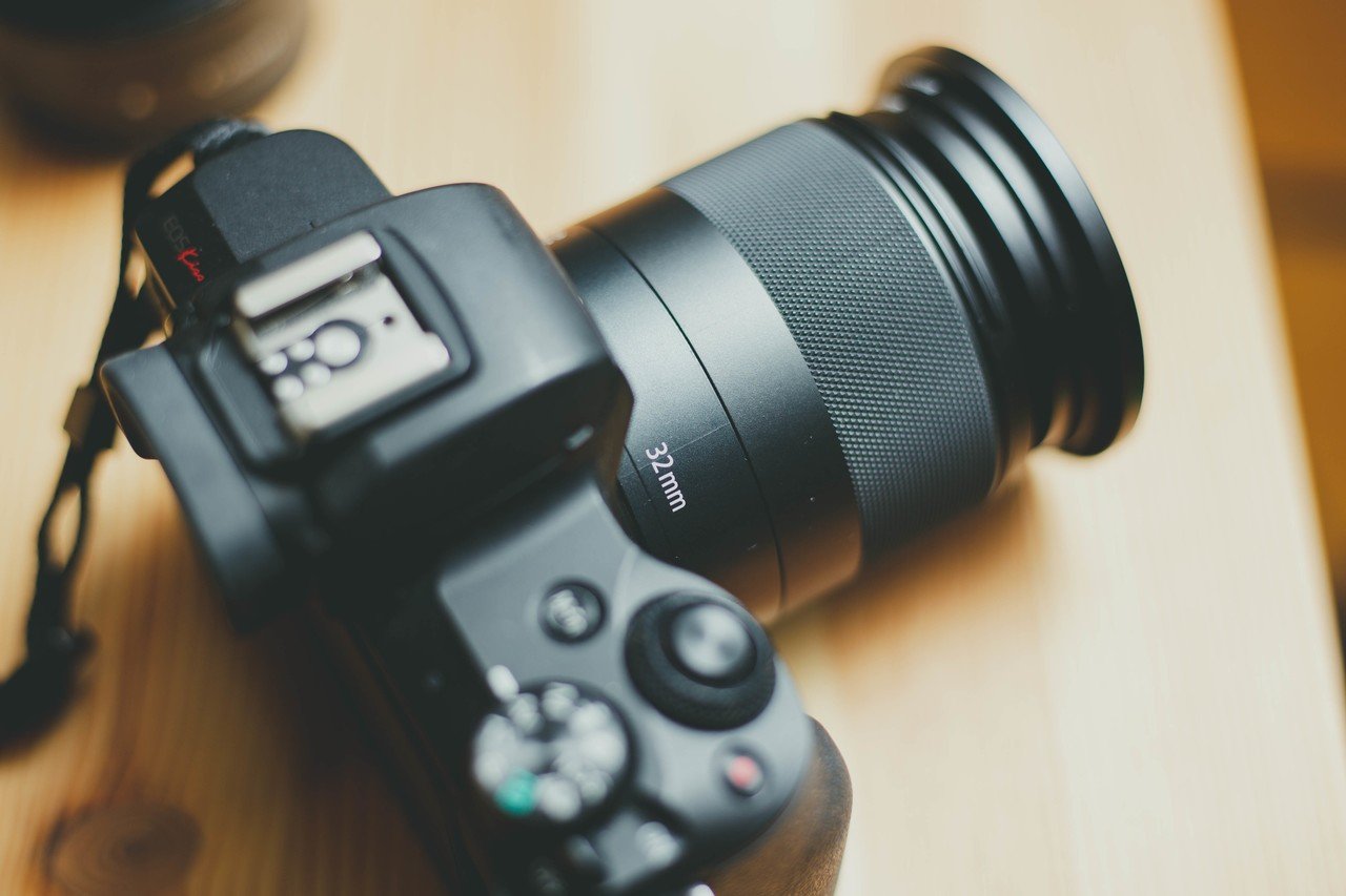 Canon EOS Kiss Mと3本の矢（レンズ）と作例｜おかたろ