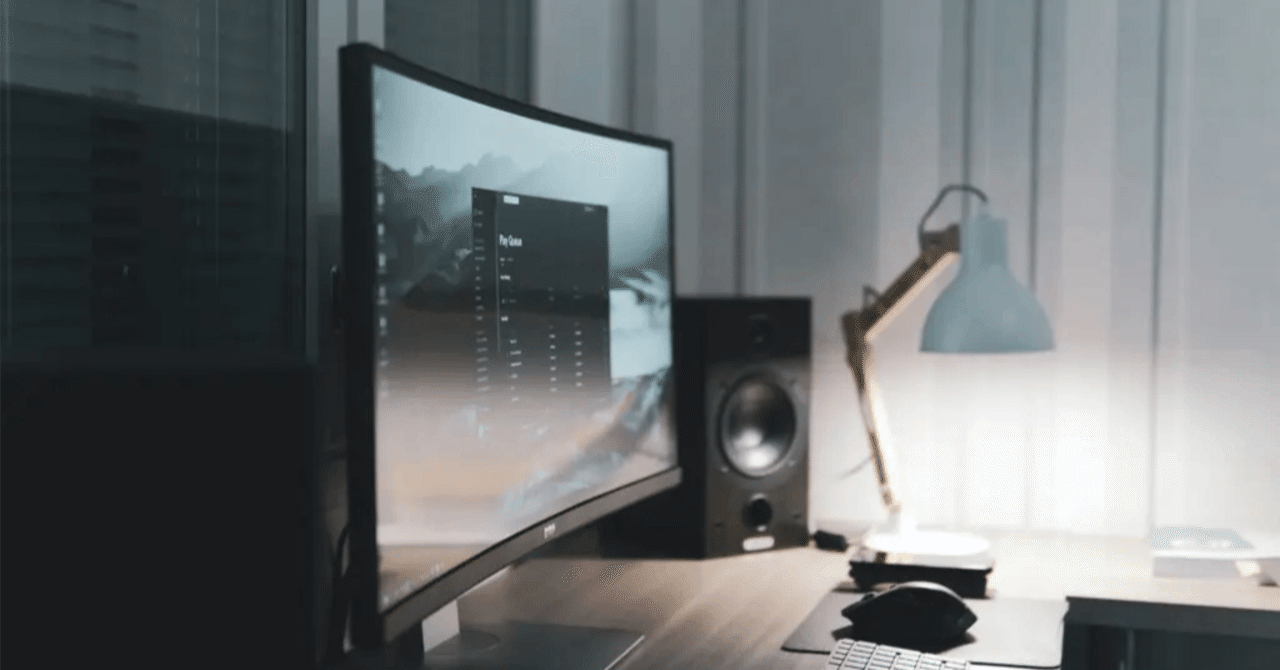 ガジェット]ウルトラワイドモニターvsデュアルモニターはどちらが正解