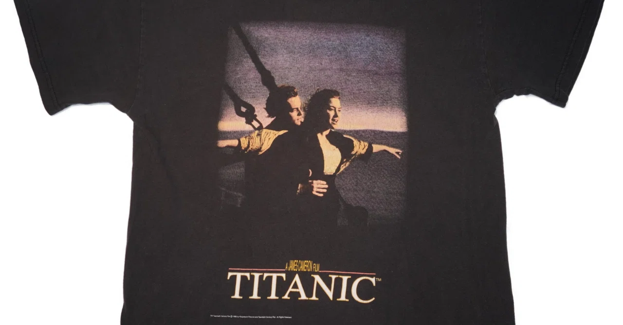 タイタニック　Tシャツ　L 黒　映画 TITANIC 1998年公開 映画『Titanic（タイタニック）』ヴィンテージTシャツ