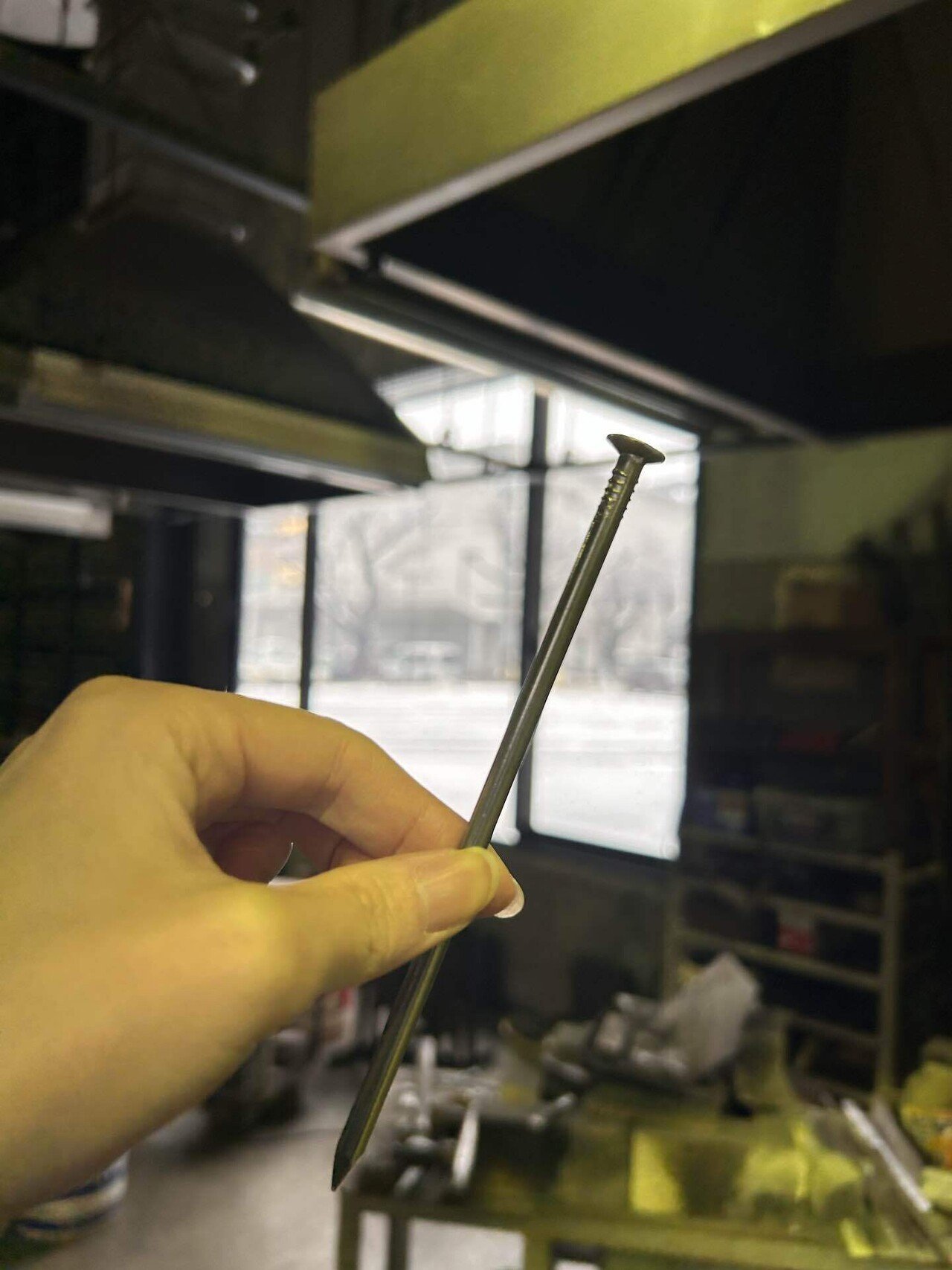 五寸釘でペーパーナイフ作り体験｜yumi