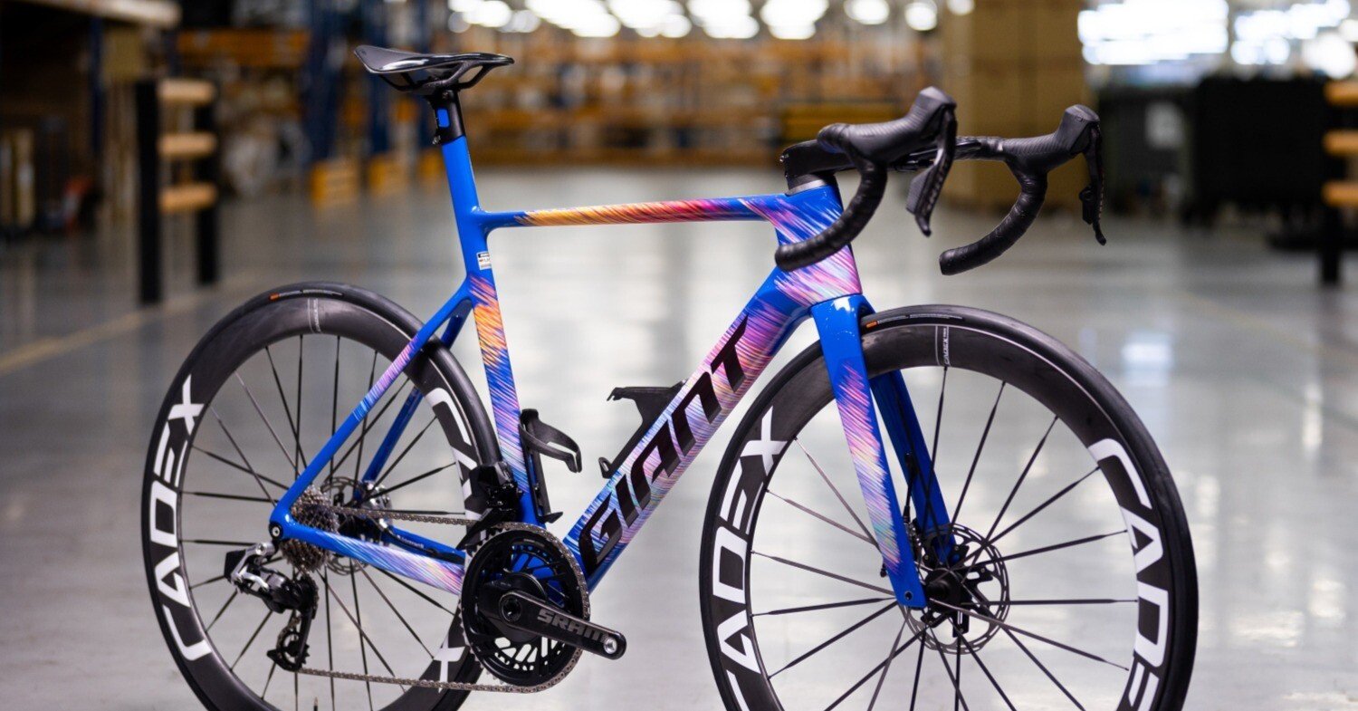 限定モデル】GIANT Propel Advanced SL Victory Salute Edition