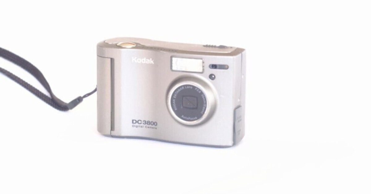 これが、21世紀のケータイデジカメだ！「コダック DC3800」2000