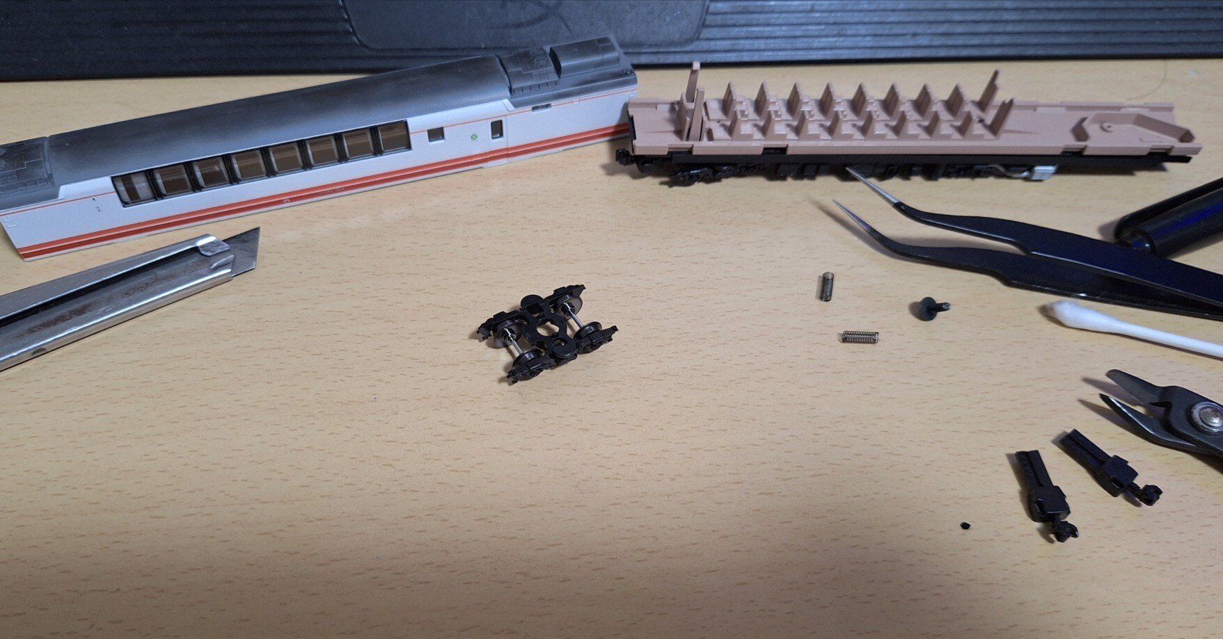 【鉄道部品】国鉄183系 車両プレート 鉄道部品】国鉄183系 車両プレート 【公式通販】