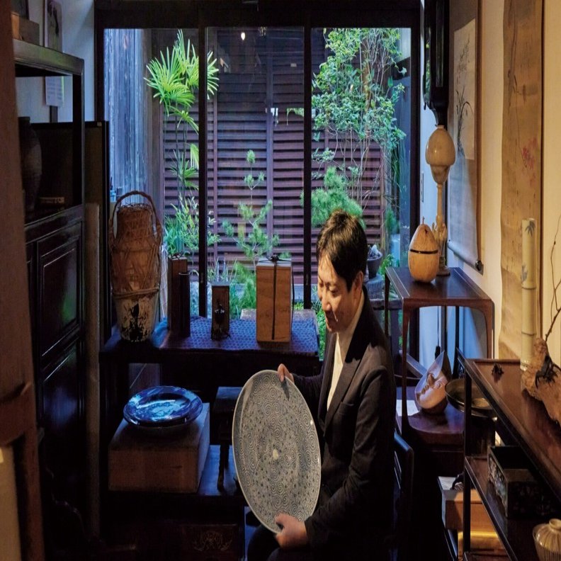 磯田道史さんの京都・骨董流儀｜［特集］新春古都骨董探検 ｜ほんの