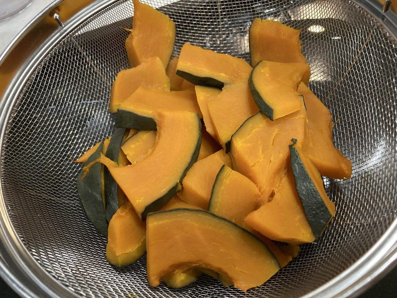 ヘルシオにおまかせ】かぼちゃは蒸すと甘くてうまい｜なつき
